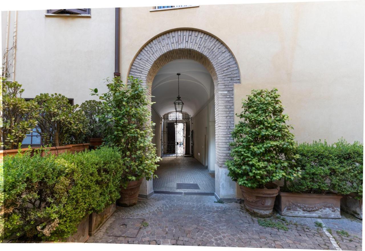 Quiet Trevi Fountain Apartment With Patio And Backyard Roma Exterior foto