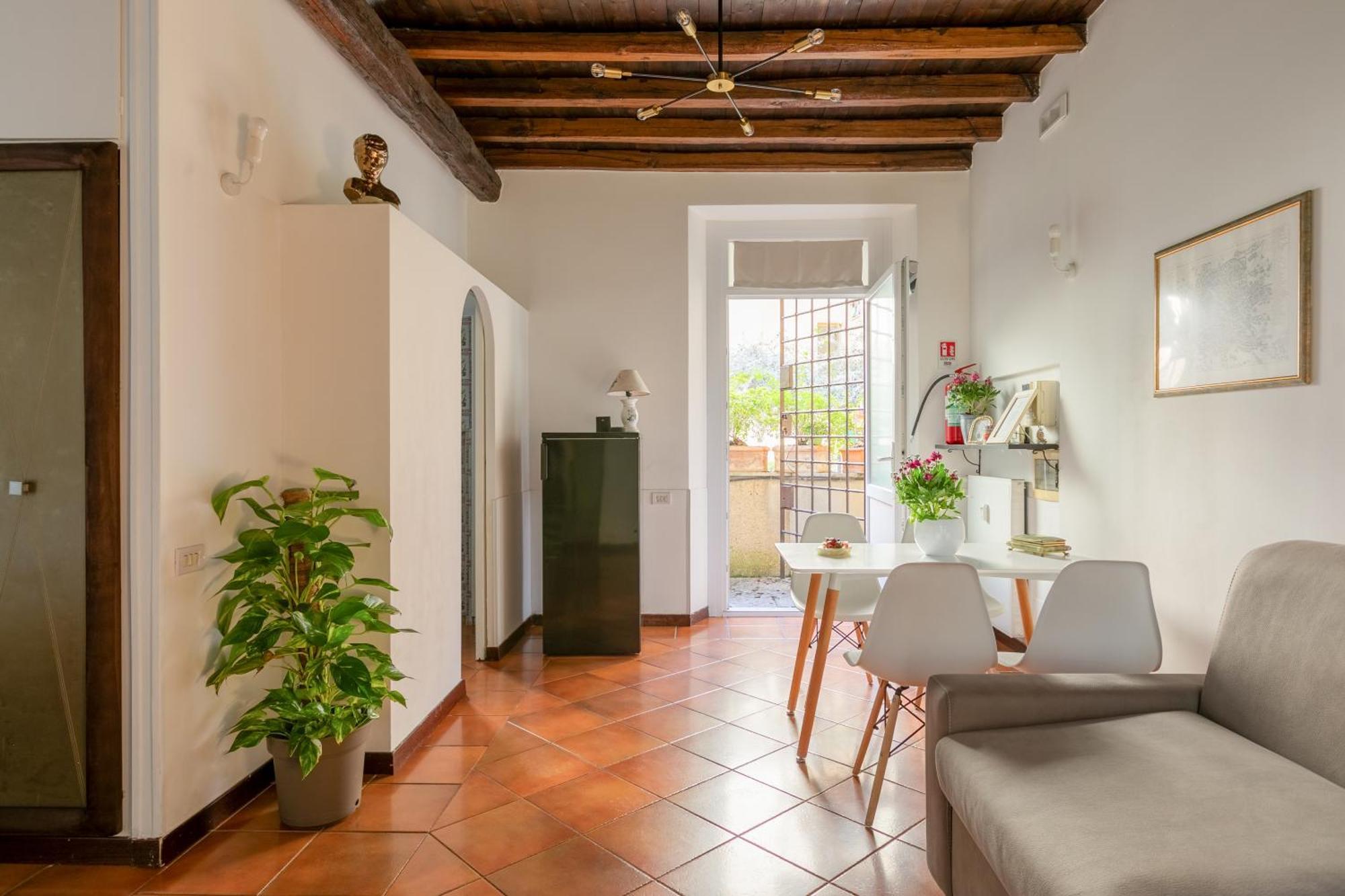 Quiet Trevi Fountain Apartment With Patio And Backyard Roma Exterior foto